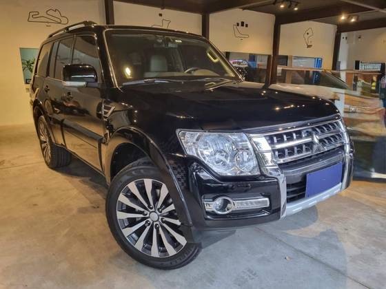 MITSUBISHI PAJERO FULL 3.8 HPE 4X4 V6 24V GASOLINA 4P AUTOMÁTICO